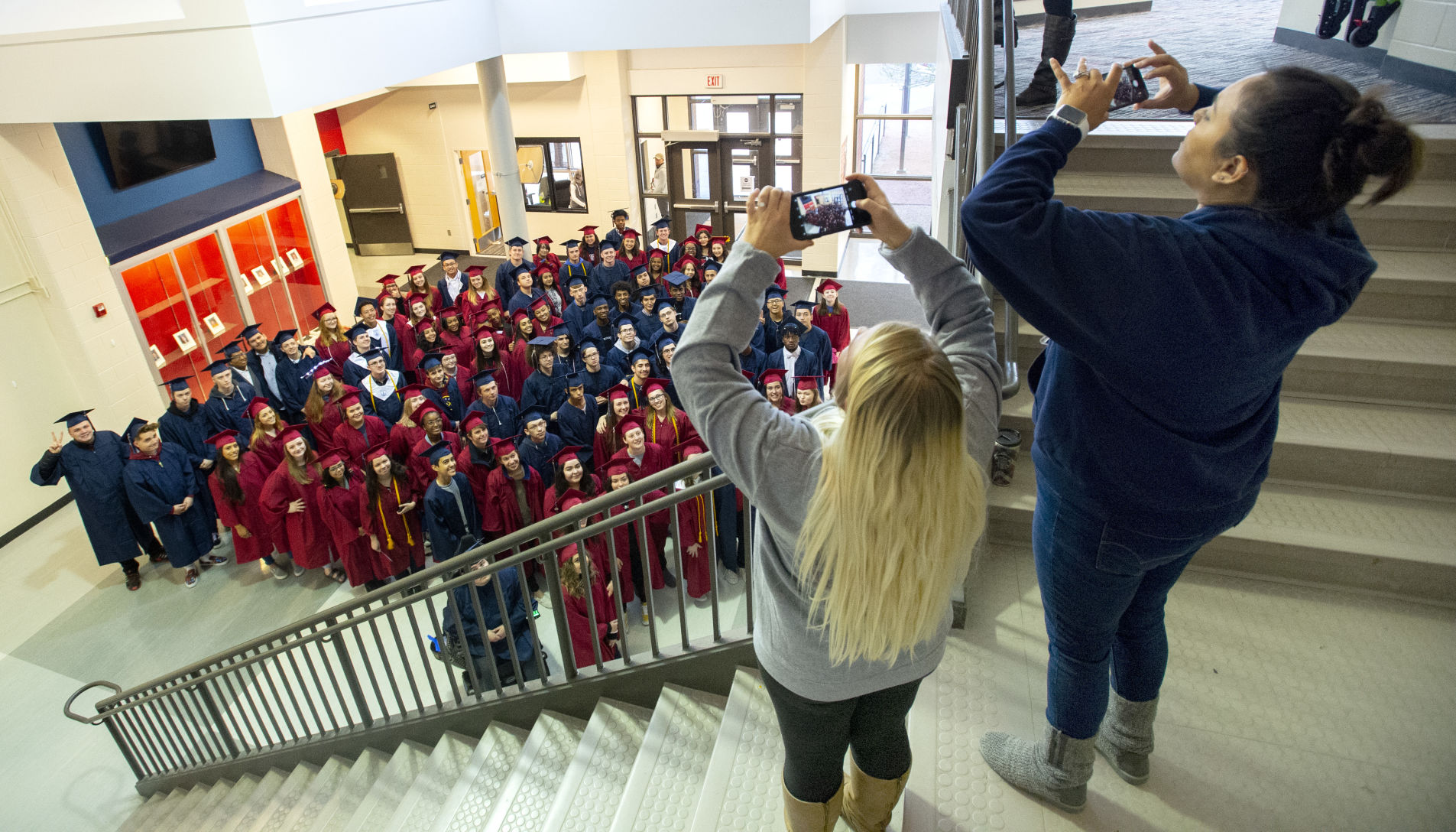 05_09_19 senior walk0116.jpg